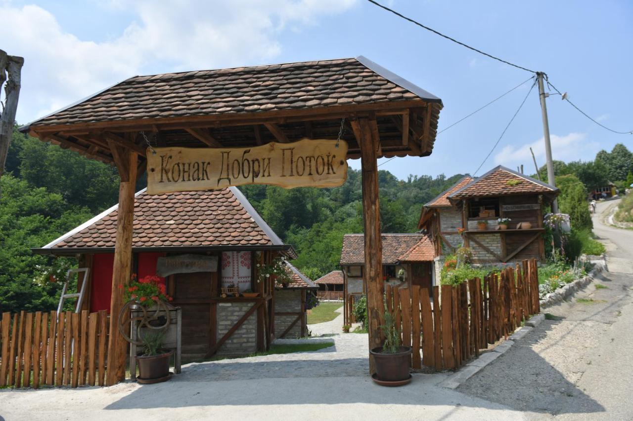 Konak Dobri Potok Krupanj Kültér fotó
